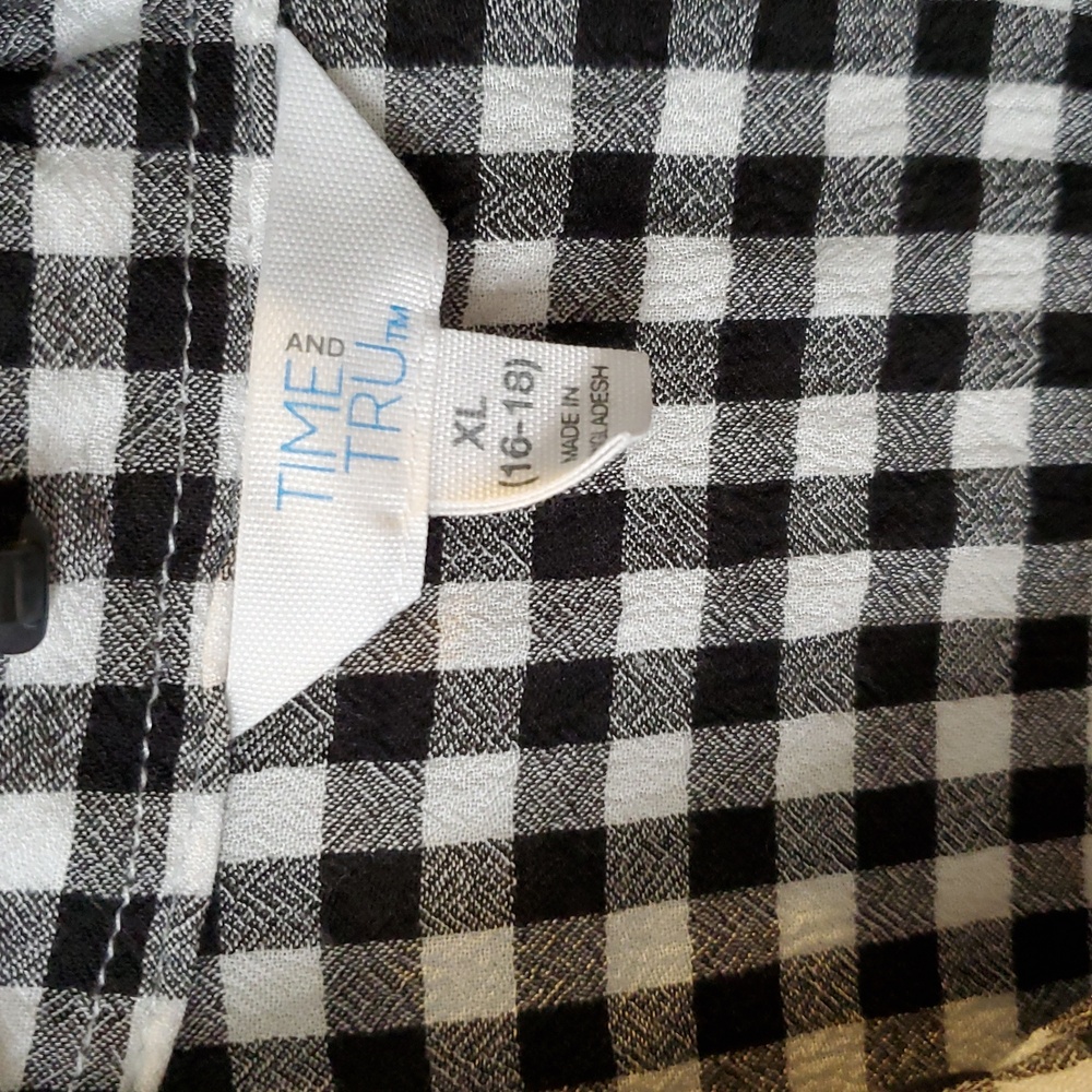 Black and White Checkered Sleeveless Top Time N Tru XL - Picture 2 of 3